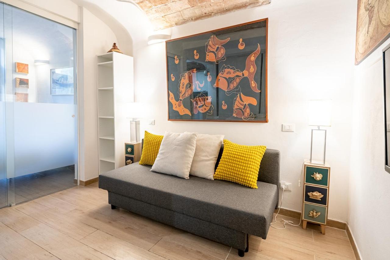 Oltrarno Bright Apartment Con Patio Privato Florence Luaran gambar